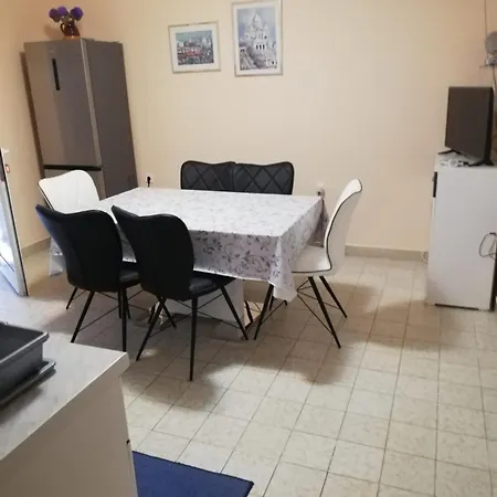 Apartament Pavin *